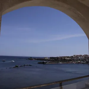 Yacht Marina Pantelleria